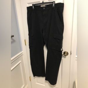 Wrangler Men’s black cargo pants.  38x30 Six pocket. Excellent condition